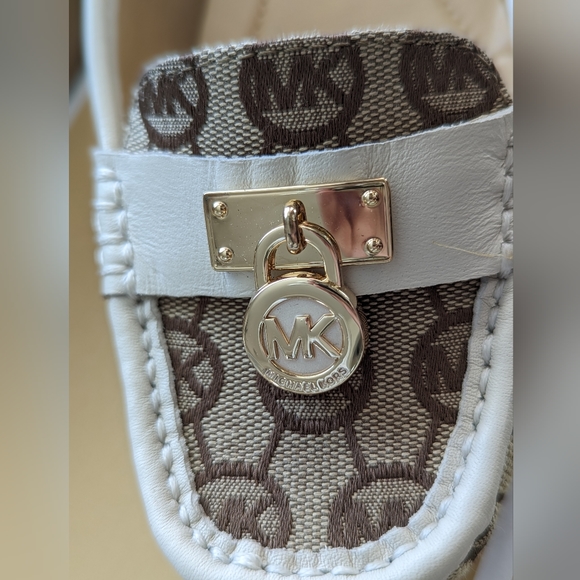 Michael Kors Hamilton Loafer - Picture 5 of 7